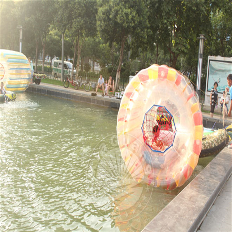 广东景区团建水上滚筒